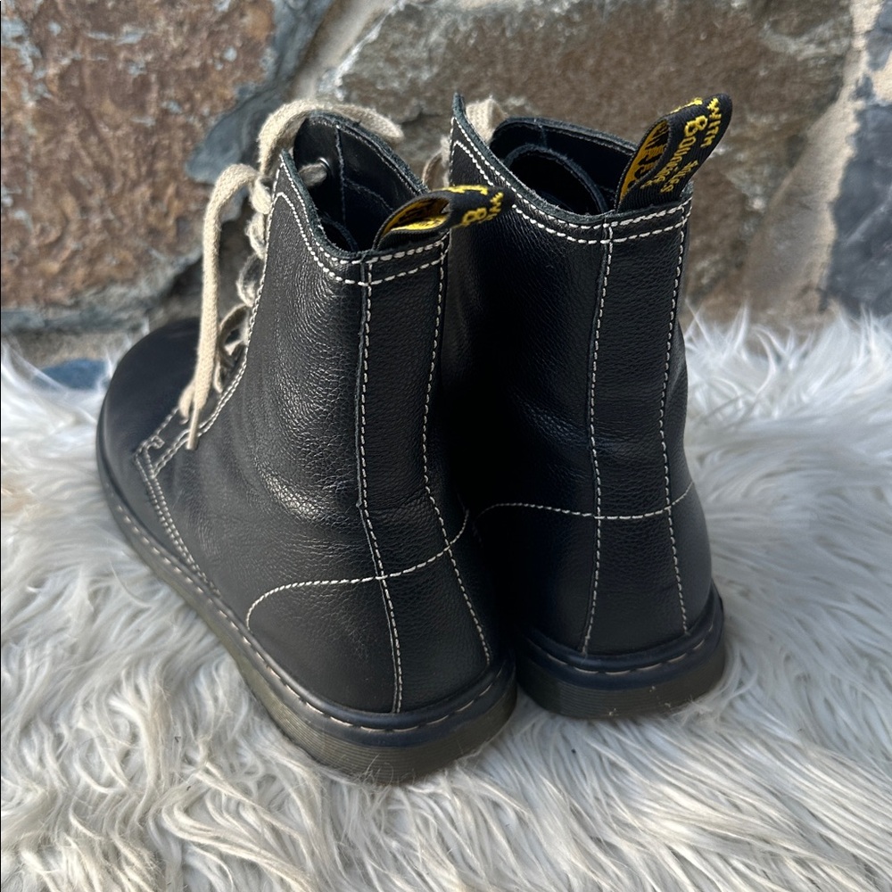 Dr. Martens Black Leather Lace-Up Combat Boots Size 9 US / 41 EU - Picture 4 of 7